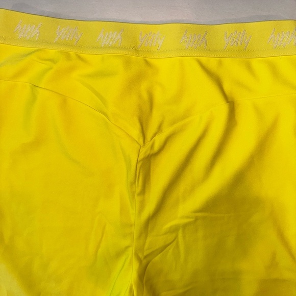 Lizzo x Fabletics YITTY Major Label Lifting Leggings - Picture 3 of 6